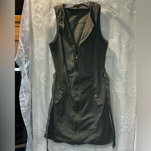 Stylish Sleeveless Zip-Up Army Green Dress